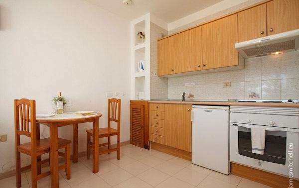 Cocina office de un bungalow